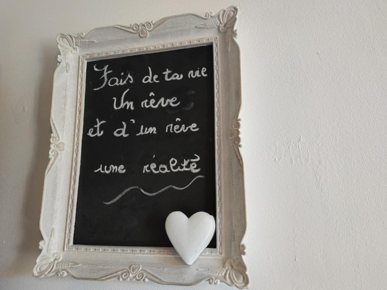 Bed and Breakfast Chez Christy Chemin Des Dinots Saint-Bonnet-de-Four Habitación foto